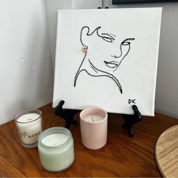 Handmade Embroidered Canvas - Minimalist Line Art Woman Portrait - Picture 2 of 5